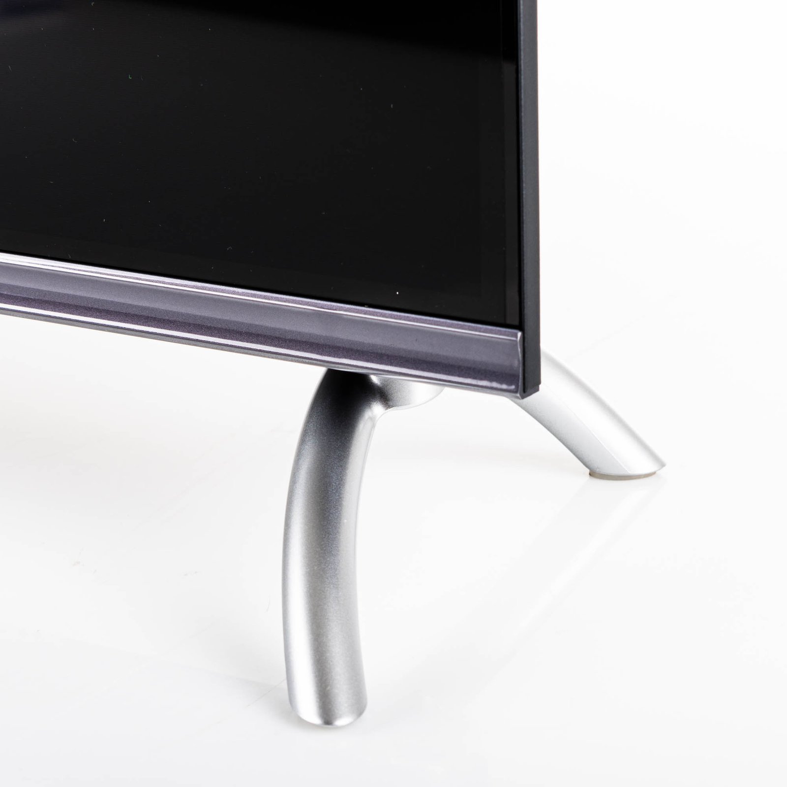 TELEVISOR Riviera Smart TV Frameless HD 32" - Imagen 6